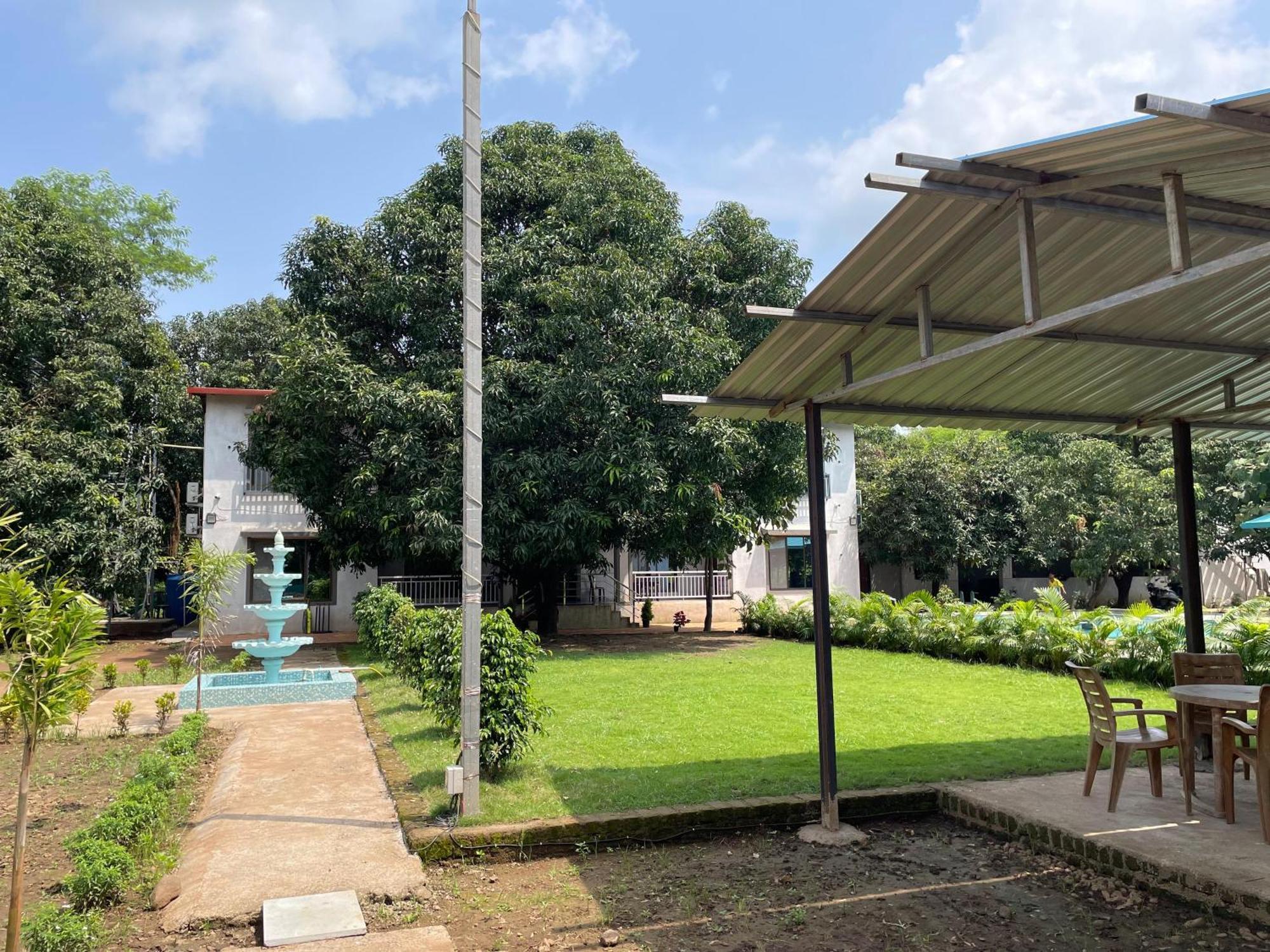 Riverland Farm And Resort Karjat Buitenkant foto