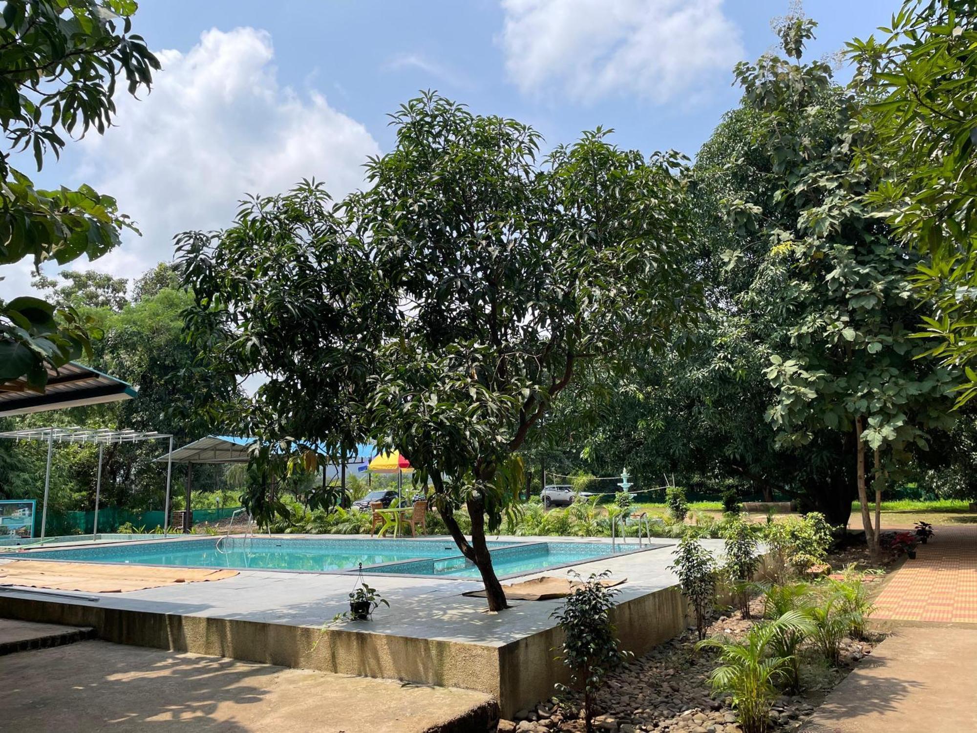 Riverland Farm And Resort Karjat Buitenkant foto